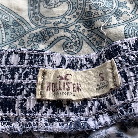 Small Hollister pants - Picture 3 of 3